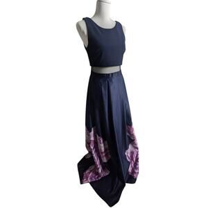Betsy & Adam Sleeveless Navy Pink Floral Formal Dress Gown Size 6 Wedding Event